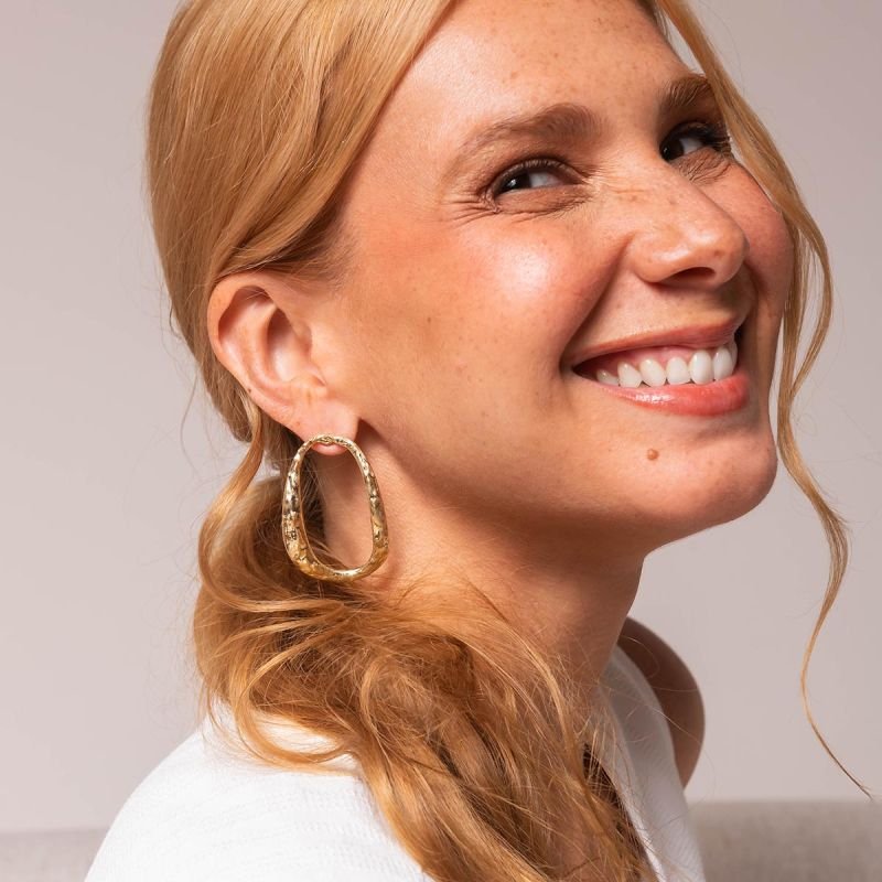 Max Brinco Bijuteria Abaulado Oval Vazado