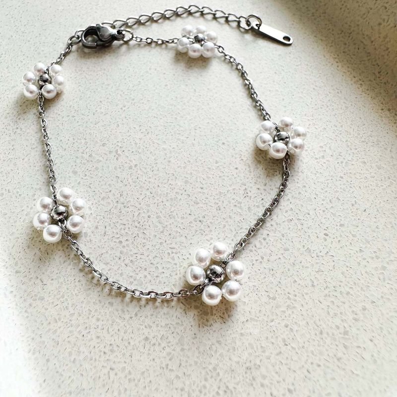 Pulseira Aço Flor de Pérolas Delicada